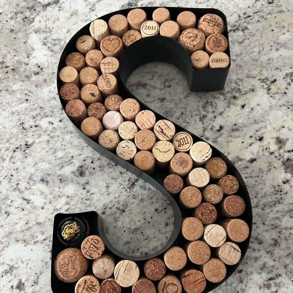 S wine cork sign